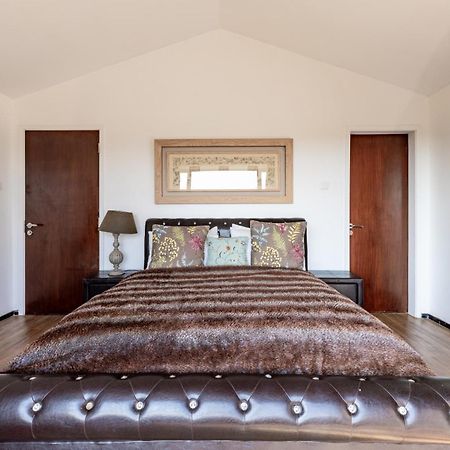 הוילה נאניוקי Ol Pejeta Mansion מראה חיצוני תמונה